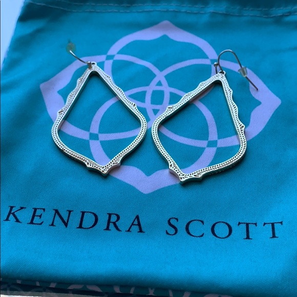 KENDRA SCOTT SOPHEE DROP EARRINGS - Picture 4 of 4